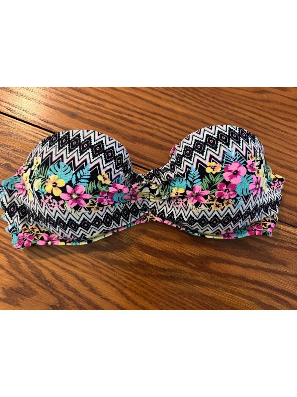 Heat Aztec Floral Print Bikini Top Size Large